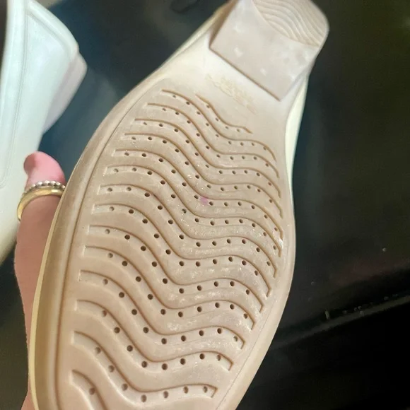 GEOX IVORY LOAFERS. Never worn - Picture 4 of 13